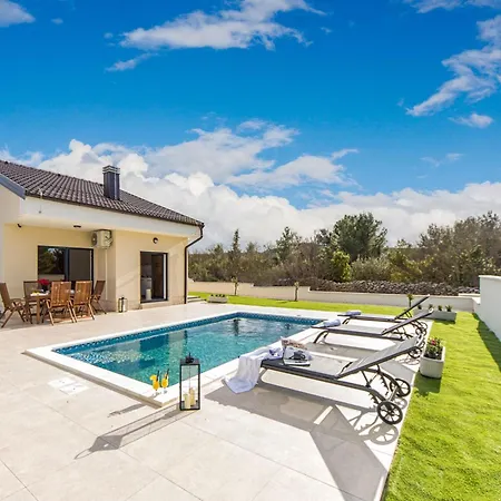 Shaula 1 * Σίμπενικ